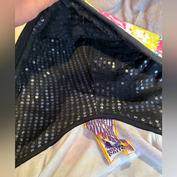 Unique Wizard of Oz Hooded Sweater - Picture 6 of 7